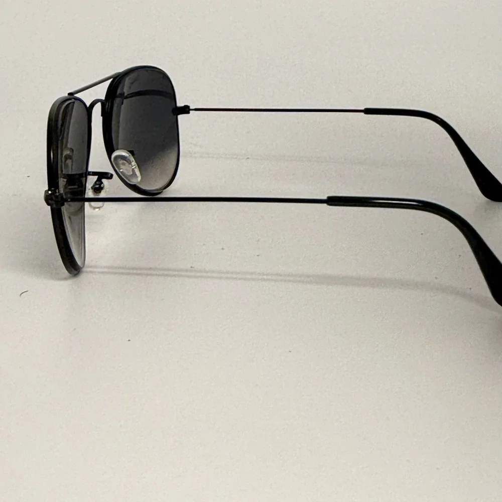 Ray-Ban RB 3025 Aviator Sunglasses Black Metal Grey Gradient Lens Italy 58mm